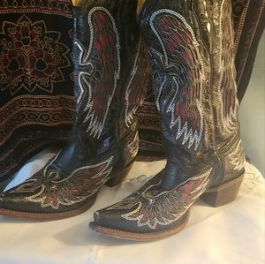 Beautiful Womens size 7 m Corral Vintage western cowboy boots angel wings cross